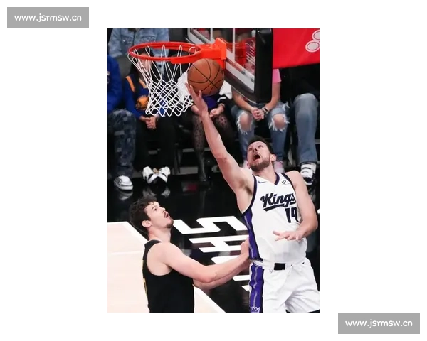 勇士与国王激战正酣 NBA季后赛精彩对决全程直播